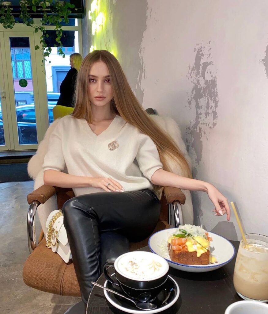 Элитная эскорт-модель Сара Premium Models