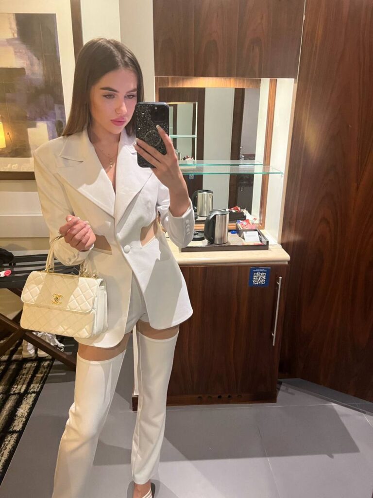 Элитная модель Силвия Premium Models