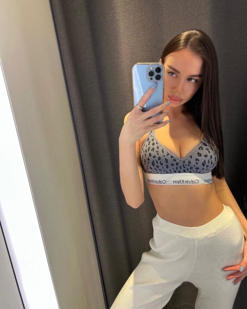 Эскорт-модель Софа Drive Models