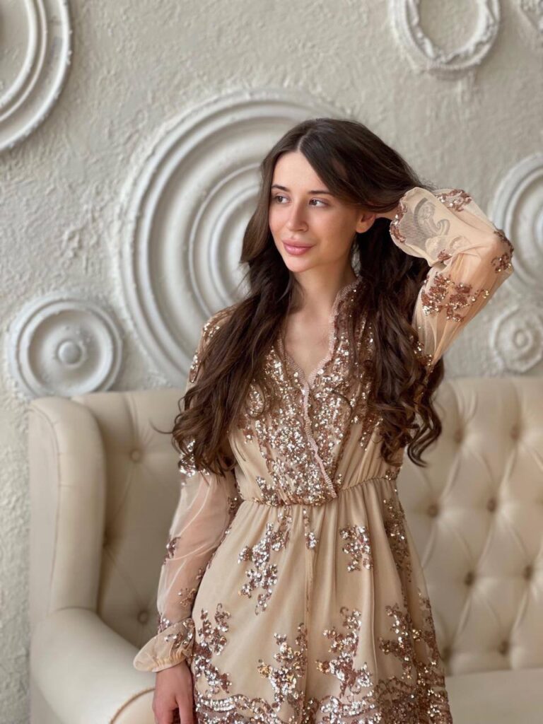 Эскорт-модель Кейти Drive Models