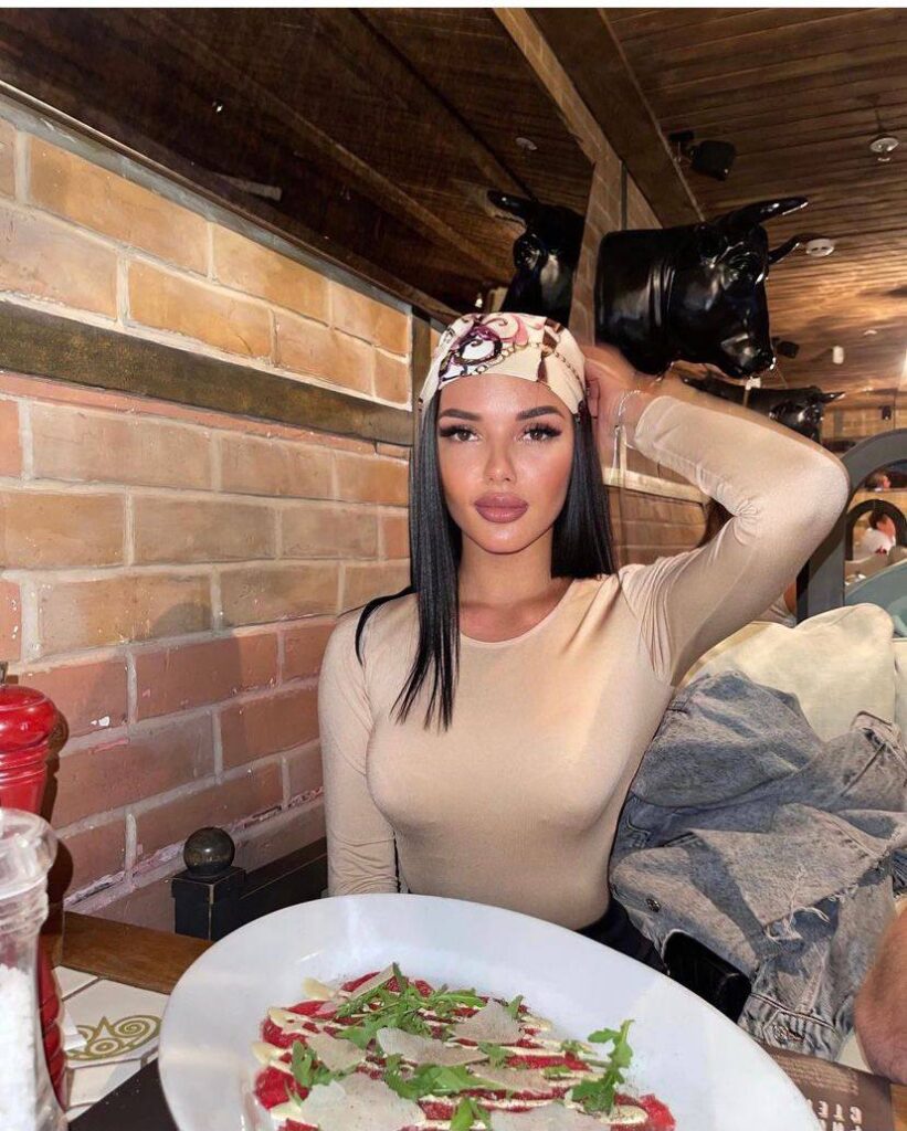 Эскортница Рената Premium Models